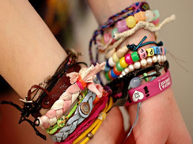 Friendship Bracelets Girls Camp Activities