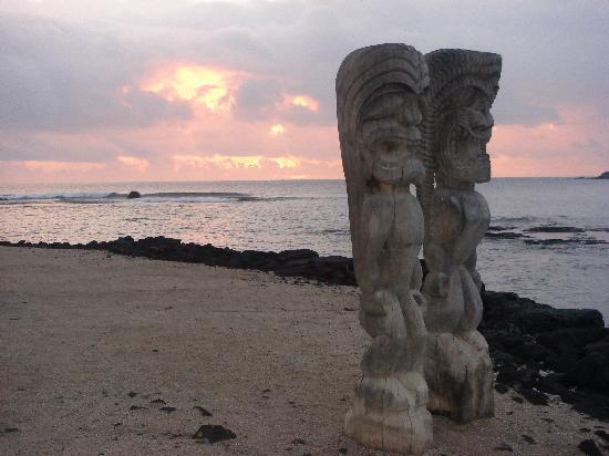 Pu-u-honua-o-honaunau Place of Refuge Top 10 Romantic Things to Do Big Island of Hawaii