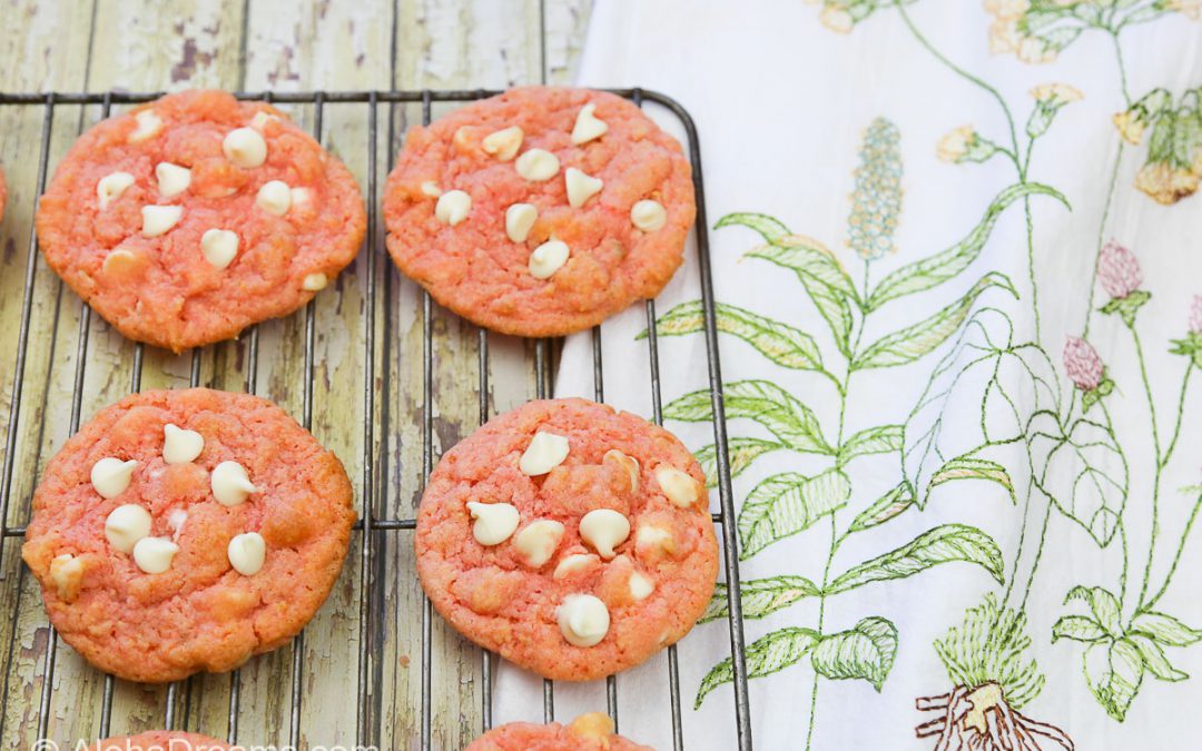 Strawberries and Cream Cookies