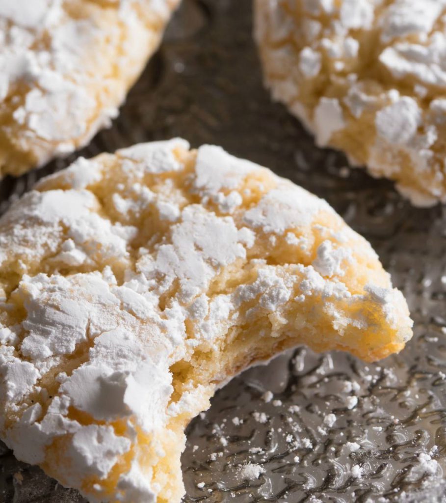 vanilla sugar crinkle cookies